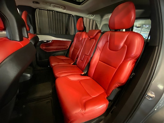 Volvo XC90 8 of 30