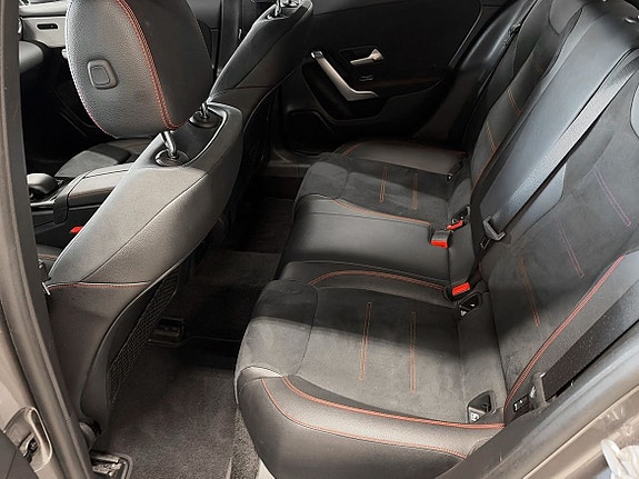Mercedes-Benz A180 8 of 10