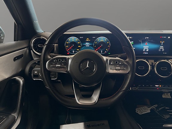 Mercedes-Benz A180 10 of 11