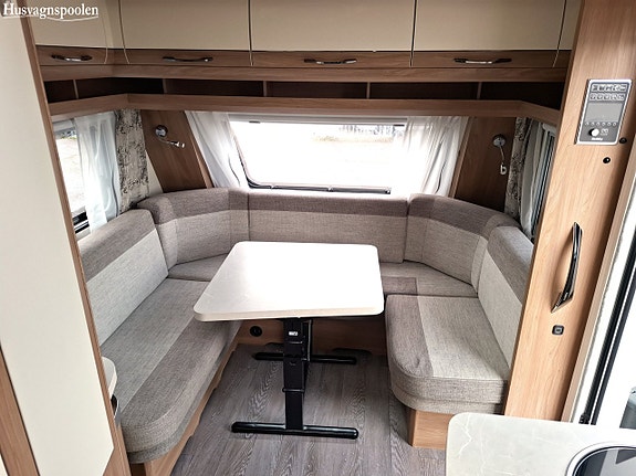 Hobby 460 LU De Luxe Långbäddar, Solpanel, Markis 9 of 9