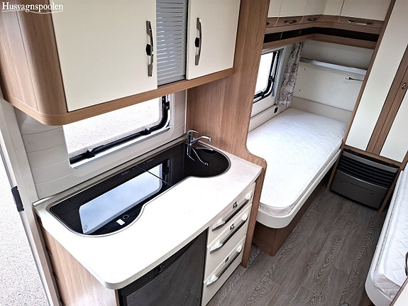 Hobby 460 LU De Luxe Långbäddar, Solpanel, Markis 6 of 9