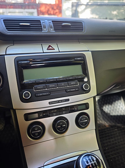 Volkswagen Passat 7 of 20