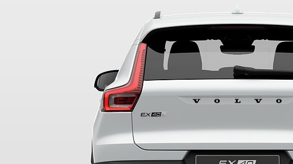 Volvo EX40 11 of 19
