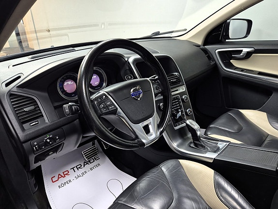 Volvo XC60 16 of 30