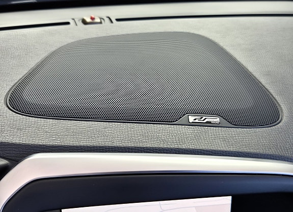 Volvo XC60 19 of 30