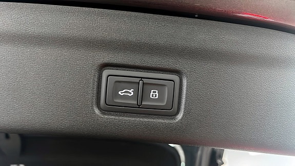 Audi Q6 e-tron 17 of 19