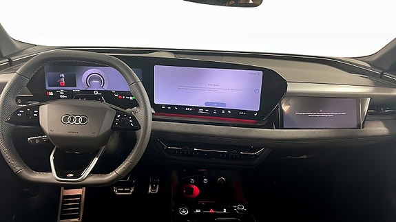 Audi Q6 e-tron 11 of 19