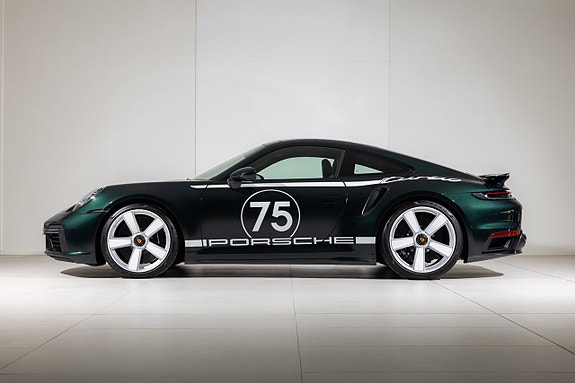 Porsche 911 Turbo S 2 of 23