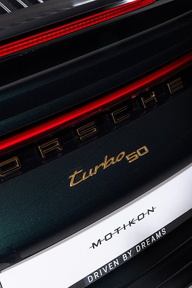 Porsche 911 Turbo S 13 of 23