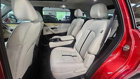 Mazda CX-80 10 of 13