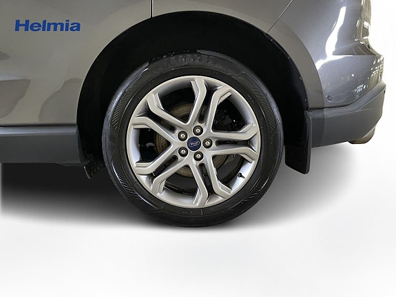 Ford Edge 15 of 15
