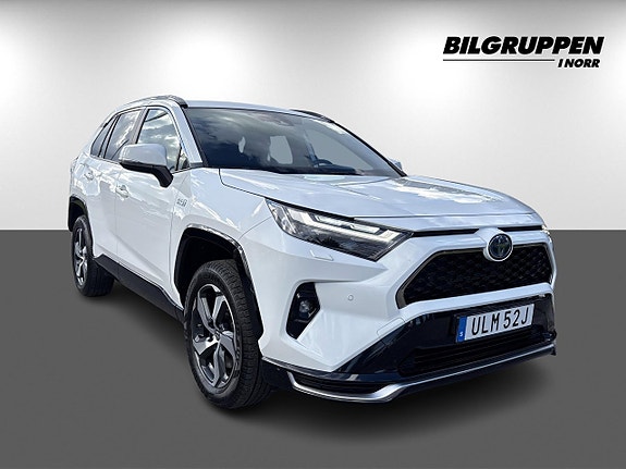 Toyota RAV4 3 of 14