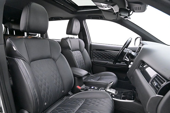 Mitsubishi Outlander 12 of 27