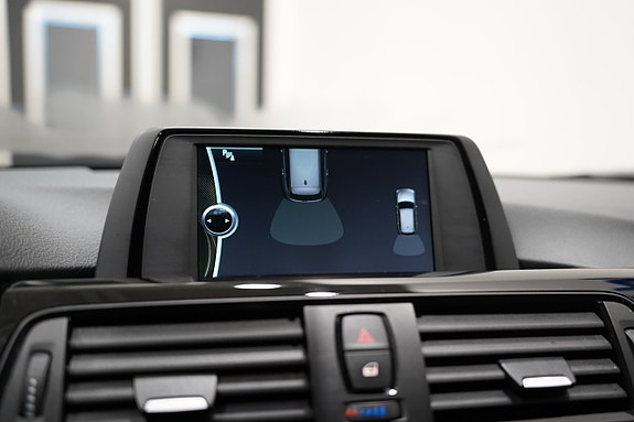 BMW 320d 15 of 22