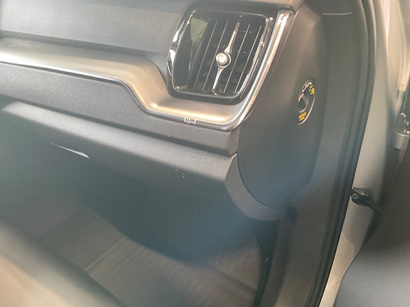 Volvo XC60 18 of 23