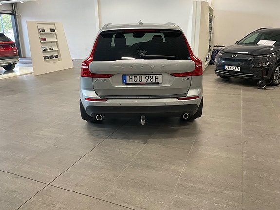 Volvo XC60 3 of 23