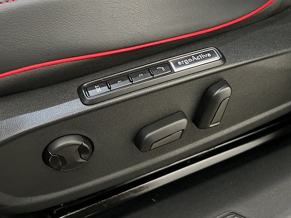 Volkswagen ID.4 GTX 14 of 30