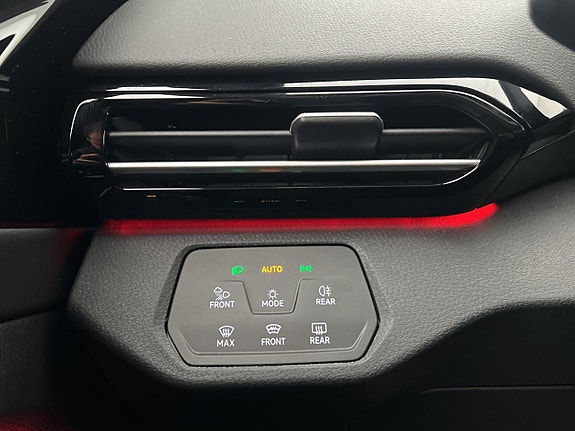 Volkswagen ID.4 GTX 25 of 30