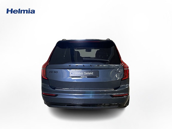 Volvo XC90 5 of 18