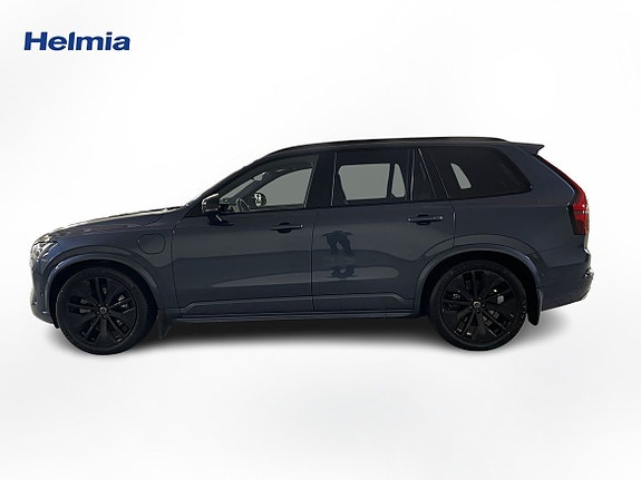 Volvo XC90 2 of 18