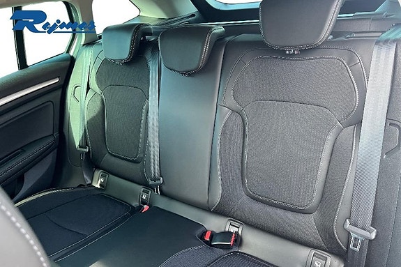 Renault Megane IV 18 of 23
