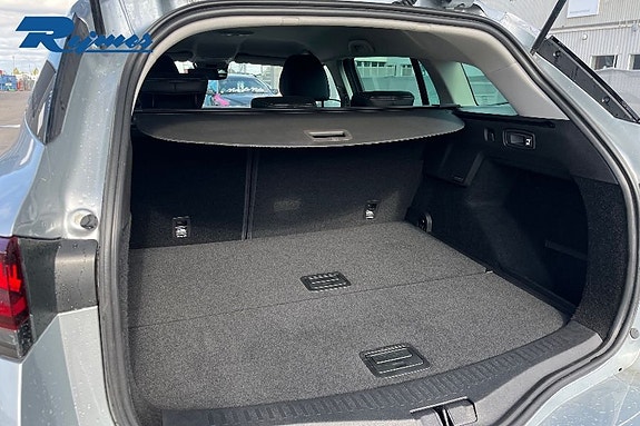 Renault Megane IV 17 of 23
