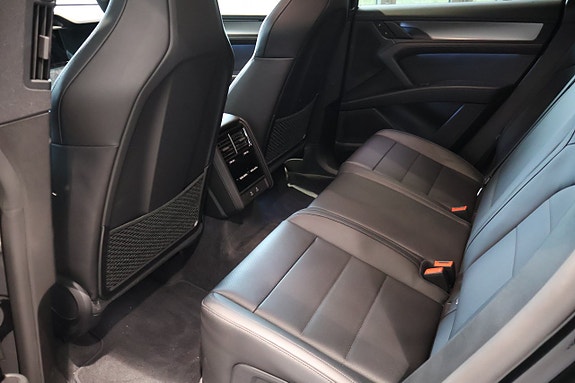 Porsche Cayenne Coupe 8 of 16