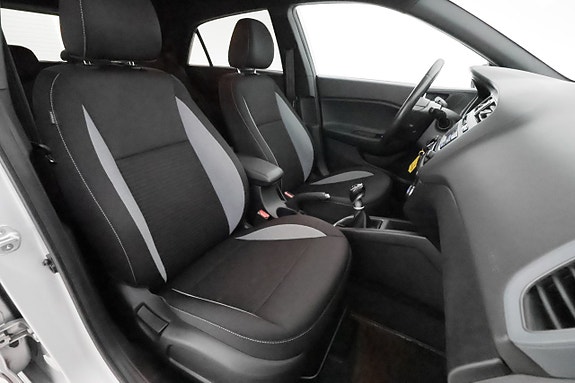 Hyundai i20 16 of 25