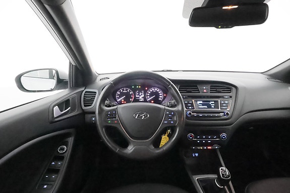 Hyundai i20 11 of 25