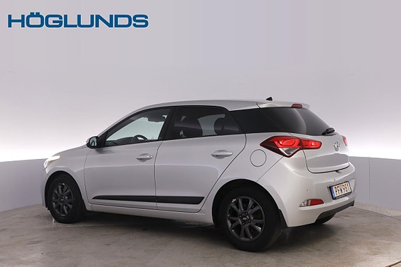 Hyundai i20 6 of 25