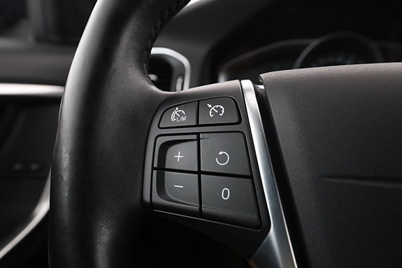 Volvo V60 26 of 30