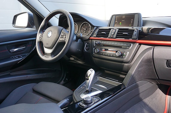 BMW 320d 16 of 30