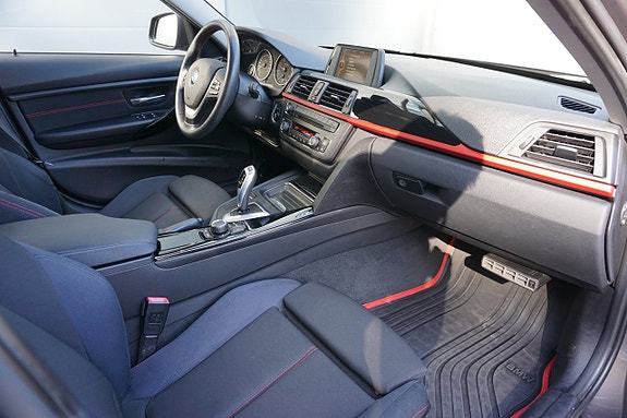 BMW 320d 17 of 30