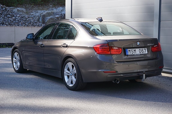 BMW 320d 7 of 30