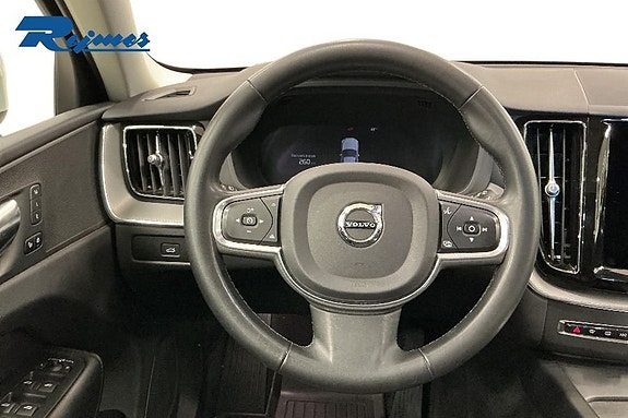 Volvo XC60 9 of 17