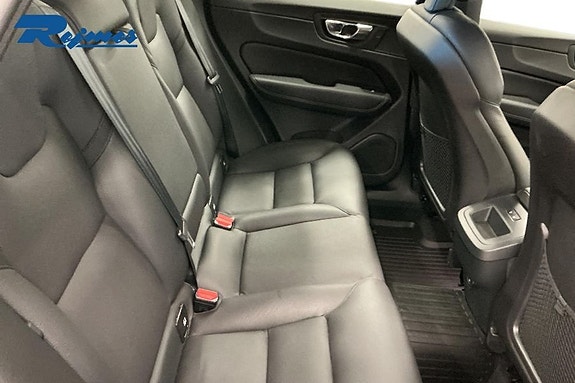 Volvo XC60 14 of 17