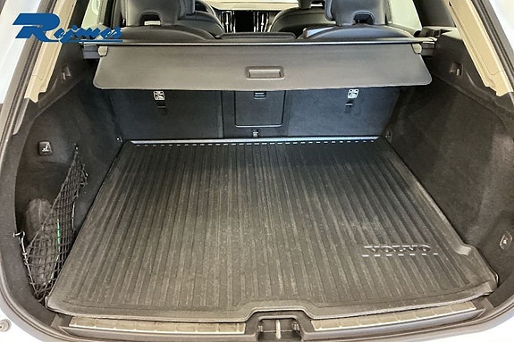 Volvo XC60 16 of 17