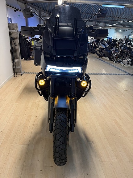 Harley-Davidson PAN AMERICA 4 of 13