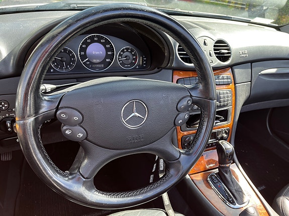Mercedes-Benz CLK500 8 of 11