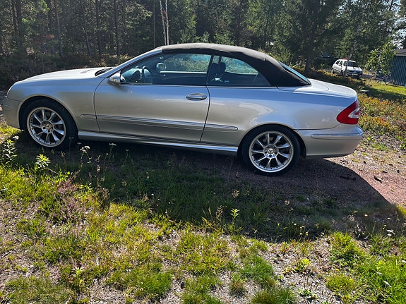 Mercedes-Benz CLK500 11 of 11