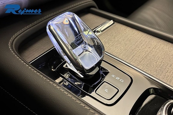 Volvo XC90 13 of 23