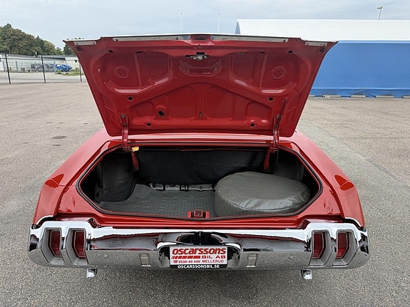 Oldsmobile Cutlass 22 of 30