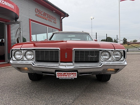 Oldsmobile Cutlass 9 of 30