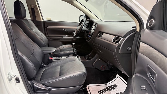 Mitsubishi Outlander 13 of 20