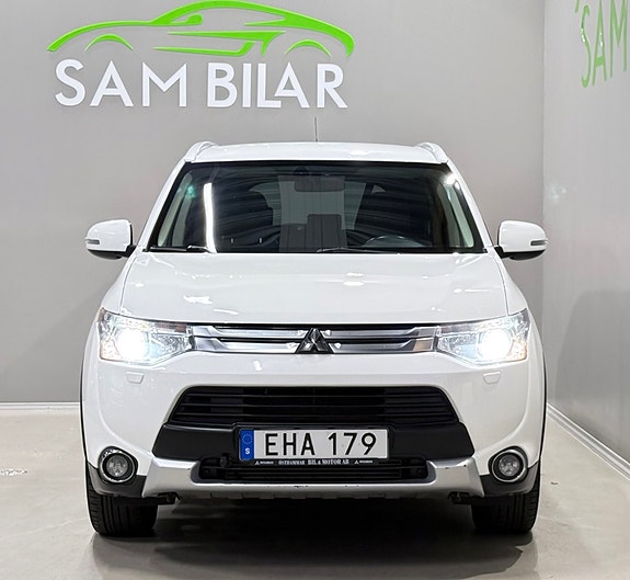 Mitsubishi Outlander 3 of 20
