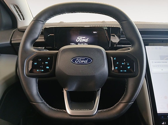 Ford Explorer 12 of 20