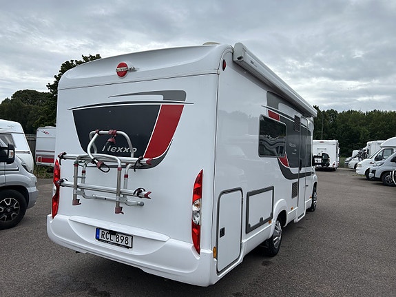 Bürstner Nexxo 720 Låga Långbäddar & Toa bak 1 ägare 4 of 21