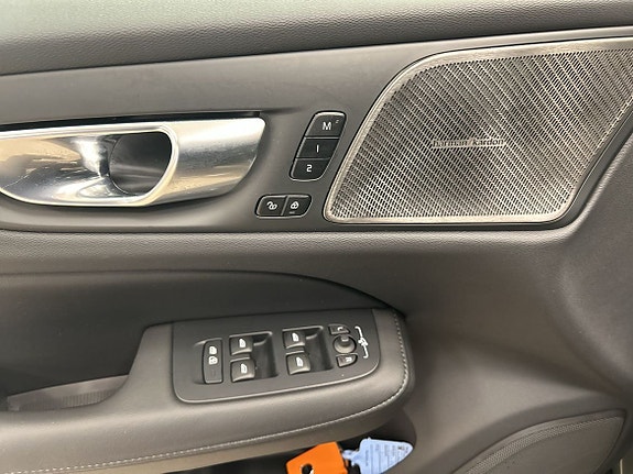 Volvo V60 10 of 12