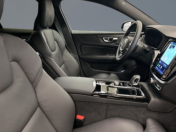 Volvo V60 7 of 12