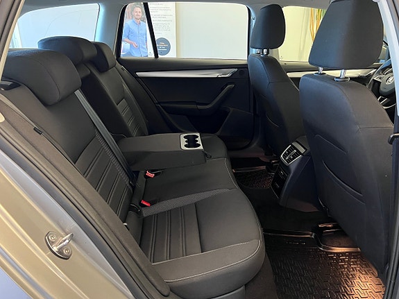 Skoda Octavia 11 of 22